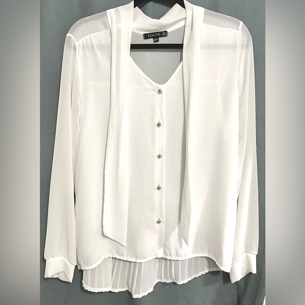 FEMME DE CARRIERE - Elegant Sheer White Blouse With Pleated Back